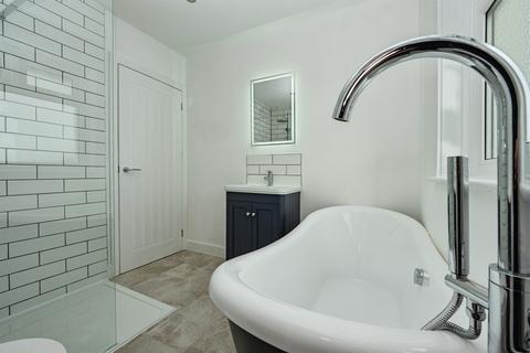 5 bedroom semi-detached house for sale, Southdown Road, Weymouth