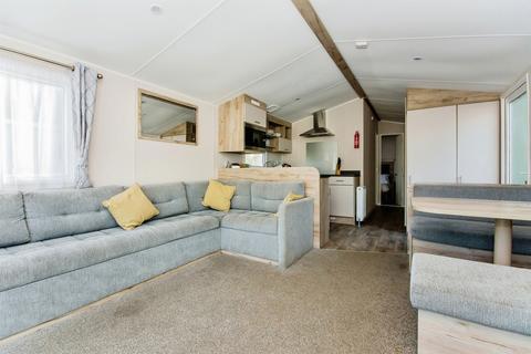 2 bedroom lodge for sale, Sleaford Road, Tattershall, Lincoln