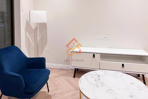 2 bedroom flat for sale, Hampton House, 2 Michael Road, London SW6