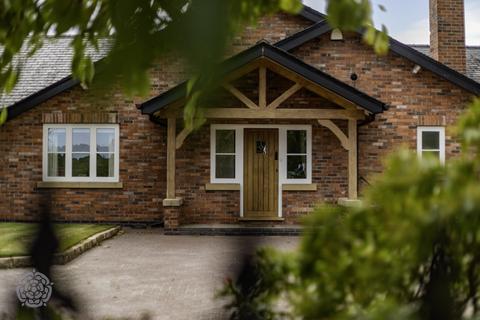 4 bedroom bungalow for sale, Glazebrook Lane, Glazebrook, Warrington, Cheshire, WA3 5AA