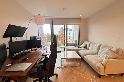 1 bedroom flat for sale, Hampton House, 2 Michael Road, London SW6