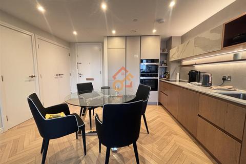 1 bedroom flat for sale, Hampton House, 2 Michael Road, London SW6