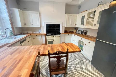 undefined, West End, Beaumaris