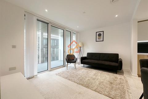 2 bedroom flat for sale, Bouchon Point, 7 Cendal Crescent, London E1