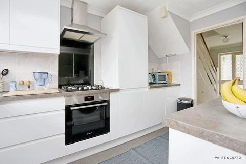 3 bedroom semi-detached house for sale, Albany Drive, Southampton SO32