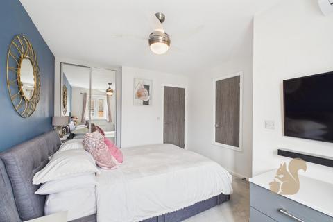 3 bedroom terraced house for sale, Glebe Road, Colchester