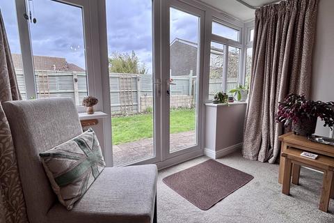 2 bedroom detached bungalow for sale, Blaby, Leicester LE8
