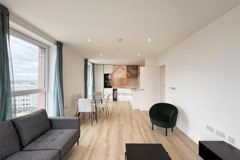 2 bedroom flat for sale, Waterview House, 12 Quay Walk, Wembley HA0