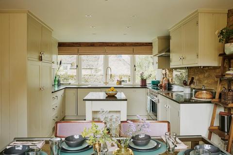 3 bedroom detached house for sale, Manor Road, Sandford St. Martin, Chipping Norton, Oxfordshire OX7