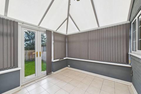 3 bedroom detached house for sale, Vicarage Gardens, Featherstone, Pontefract