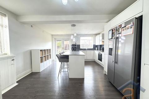 3 bedroom semi-detached house for sale, Guildford Road, Southport, PR8 4NQ