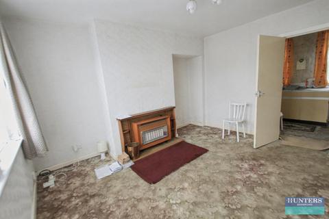 2 bedroom semi-detached house for sale, Emerson Avenue Bradford, BD9 6EA