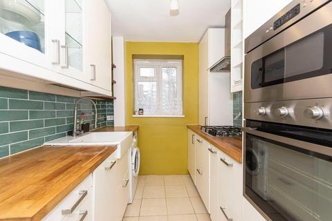 2 bedroom flat to rent, Crawford Road, Camberwell