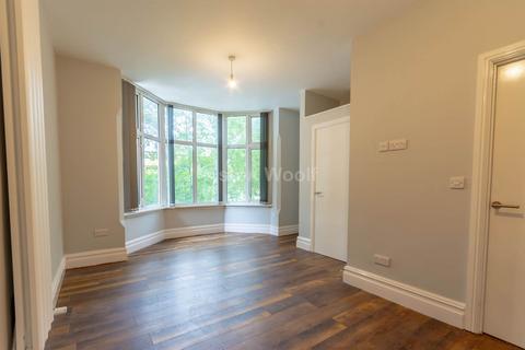 Studio to rent, Mansfield Road, Nottingham