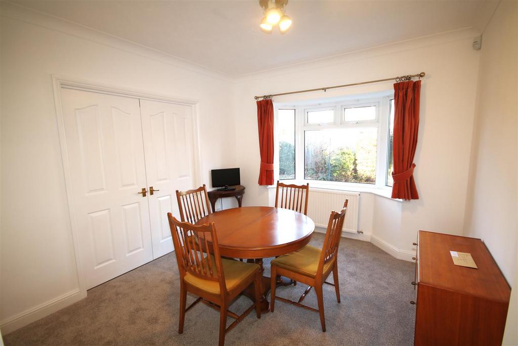 Dining Room a.JPG