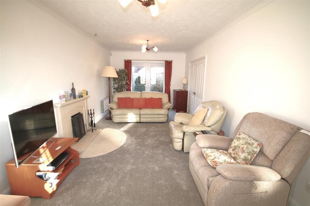 Living Room a.JPG