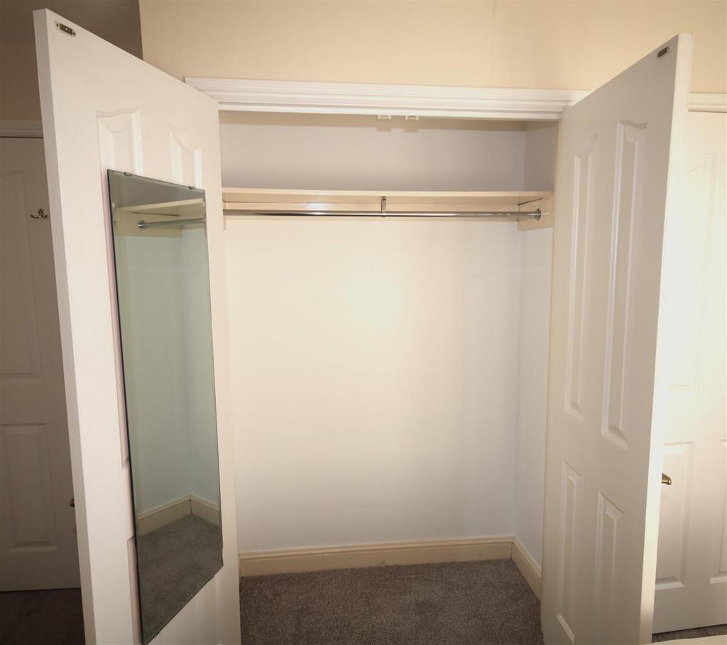 Bedroom 1 Wardrobe.JPG