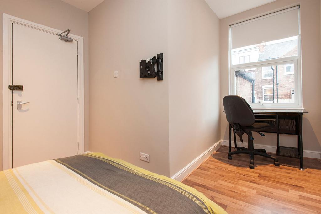 Bedroom4