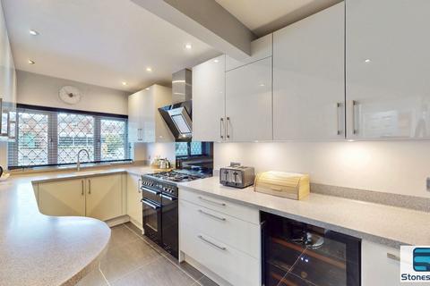 3 bedroom semi-detached bungalow for sale, Doddinghurst Road, Doddinghurst, CM15
