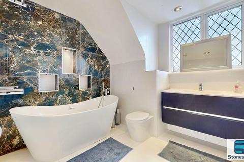 3 bedroom semi-detached bungalow for sale, Doddinghurst Road, Doddinghurst, CM15