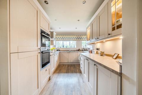 3 bedroom maisonette for sale, Trafalgar Court, Farnham, GU9