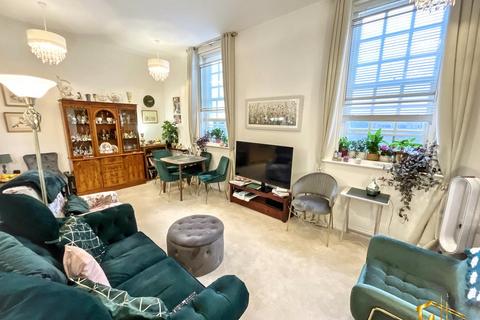 2 bedroom apartment for sale, St James Walk, Bexhill on Sea, TN40