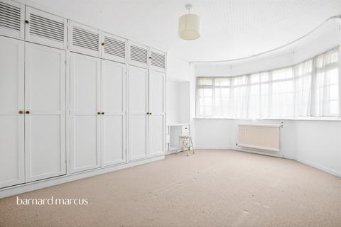 undefined, The Ridings, London