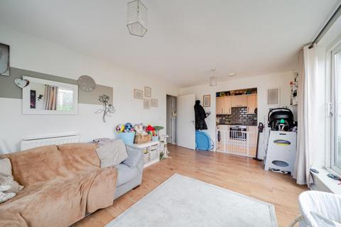 1 bedroom flat for sale, Wooldridge Close,  Feltham,  TW14