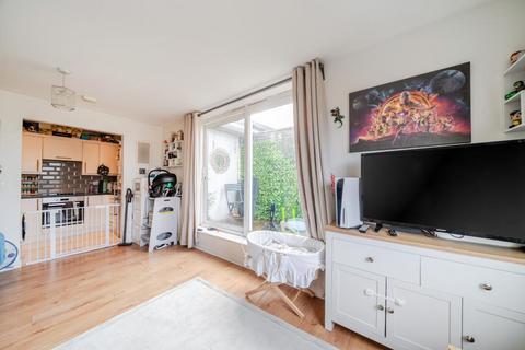 1 bedroom flat for sale, Wooldridge Close,  Feltham,  TW14