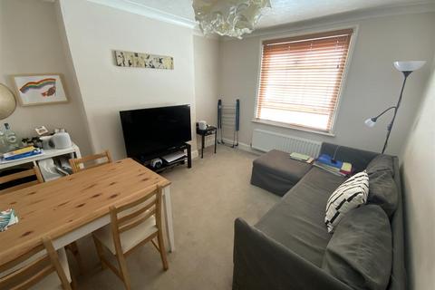 1 bedroom flat for sale, Farm Road, Hove