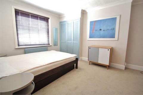 1 bedroom flat for sale, Farm Road, Hove