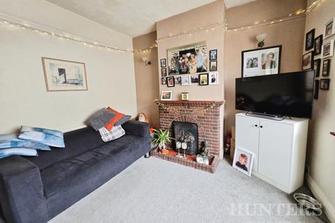 3 bedroom semi-detached house for sale, York Street, Hackbridge