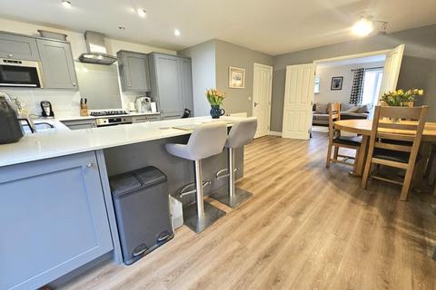 4 bedroom semi-detached house for sale, Forge Road, Dursley