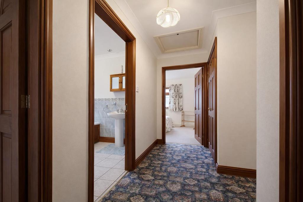 Hallway 3.png