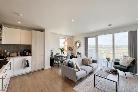 2 bedroom flat for sale, Alington House, 1 Mary Neuner Road, London N8
