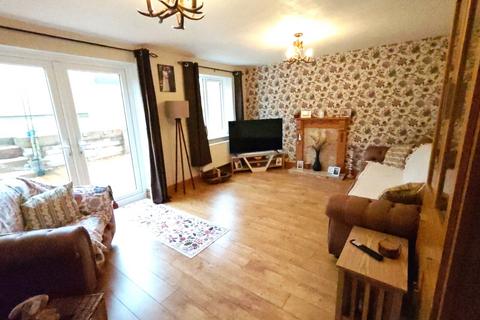 undefined, Llwyn Cyfarthwch, Carmarthenshire SA15