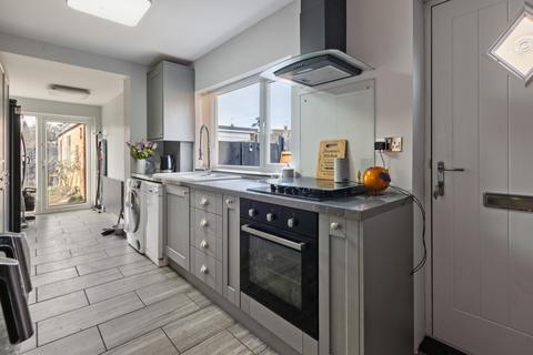 2 bedroom bungalow for sale, Lynton Close, Scunthorpe, North Lincolnshire, DN15
