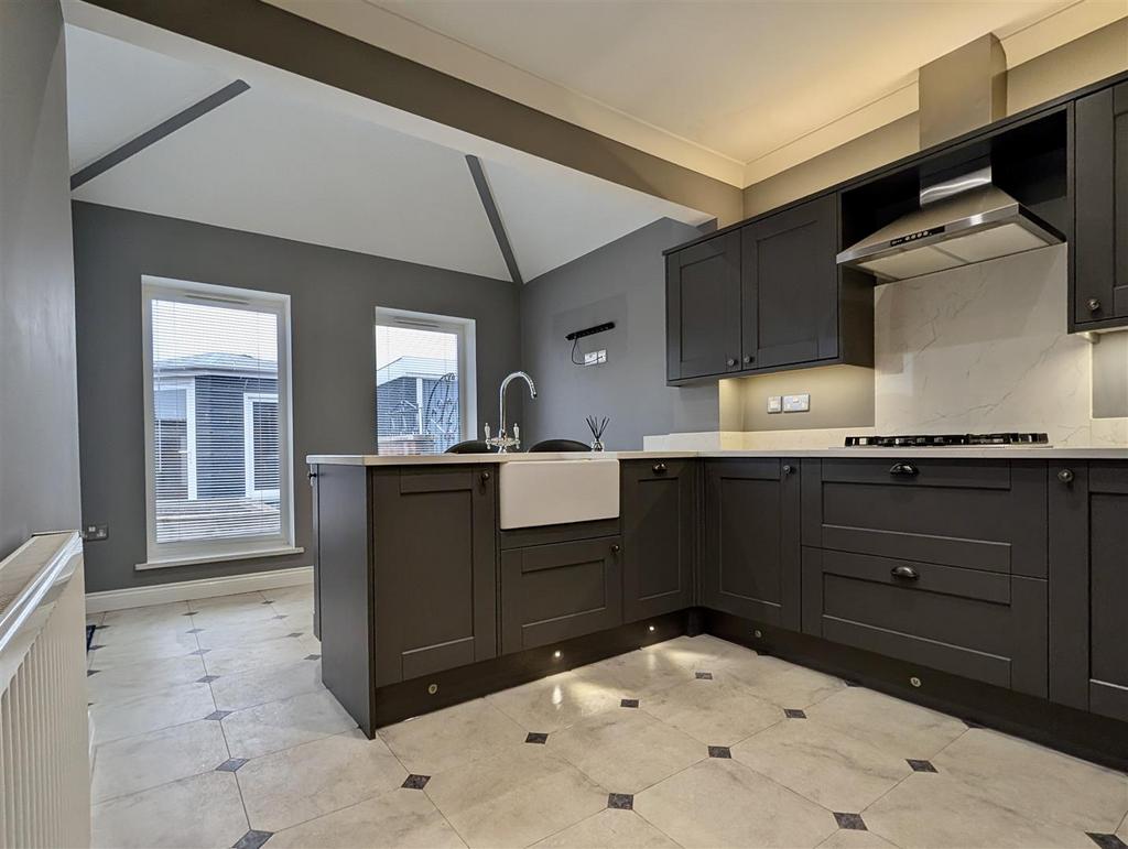 Dining kitchen