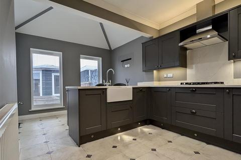 2 bedroom semi-detached house for sale, Ribble Avenue, Freckleton