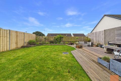 3 bedroom semi-detached house for sale, The Pastures, Shortlanesend
