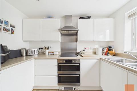 3 bedroom semi-detached house for sale, The Pastures, Shortlanesend
