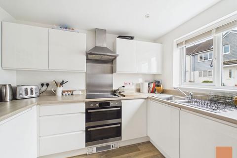 3 bedroom semi-detached house for sale, The Pastures, Shortlanesend
