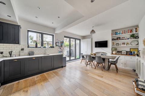 4 bedroom terraced house for sale, Holstein Avenue, Weybridge, KT13