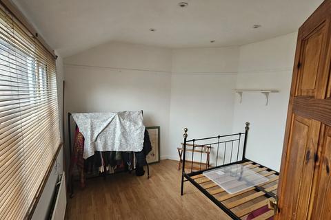 undefined, Croydon CR0