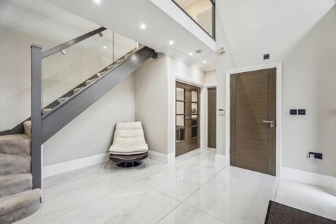 undefined, Howards Thicket, Gerrards Cross, Buckinghamshire, SL9