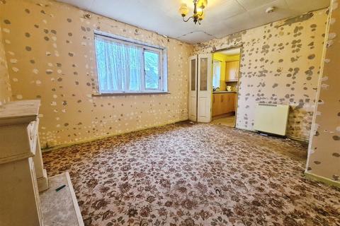 2 bedroom ground floor flat for sale, Churchfields, Bradford BD2