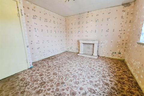 2 bedroom ground floor flat for sale, Churchfields, Bradford BD2