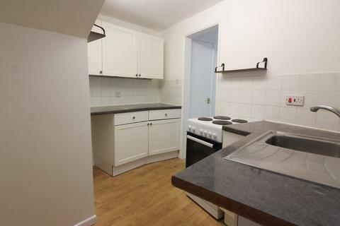 2 bedroom flat to rent, Hitchin Street, Biggleswade, SG18