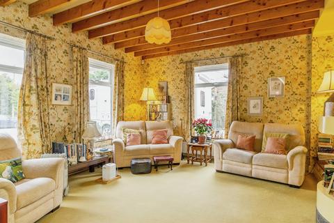 5 bedroom detached house for sale, Church Road, Silsoe, Bedford