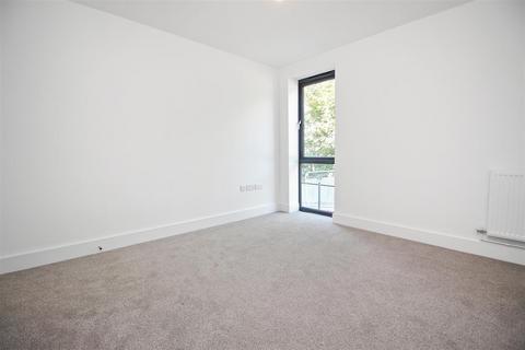 undefined, Rosewood Heights, Dover, Kent, CT17